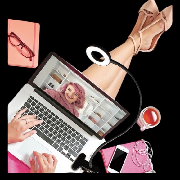 OttLite - Capture Clip-On LED Ring Light - White - Picture 5 of 5